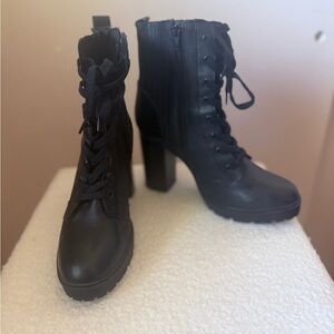 Steve Madden Black Lace-Up Platform Women's Boots